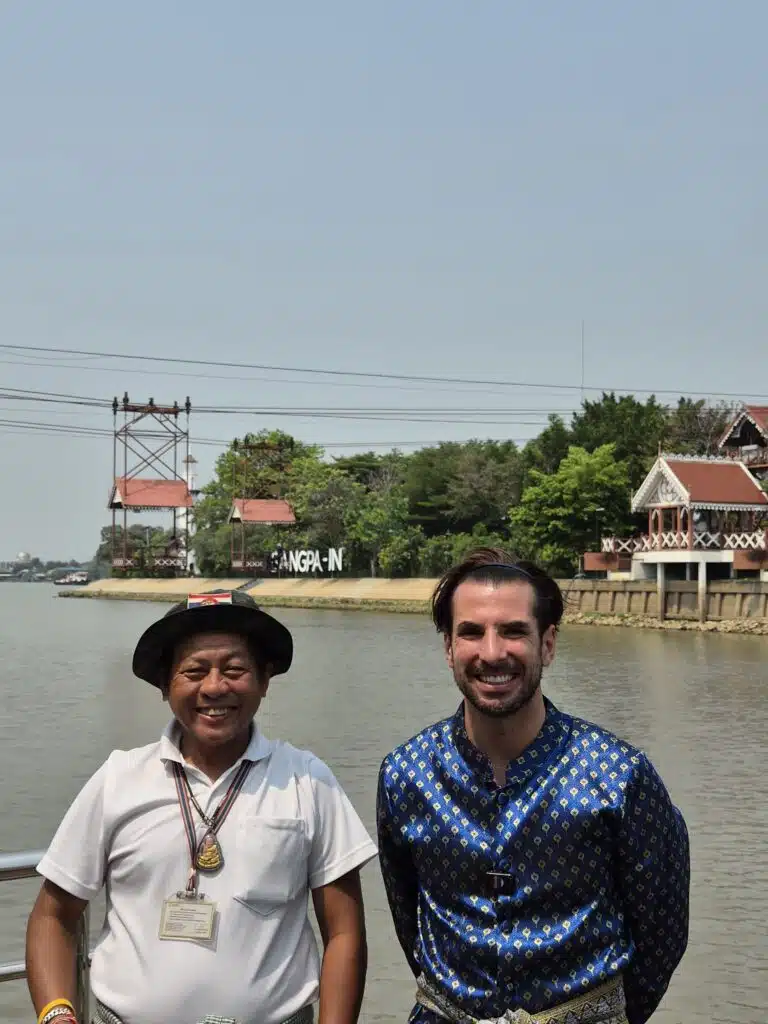 Ayutthaya Tour Guide